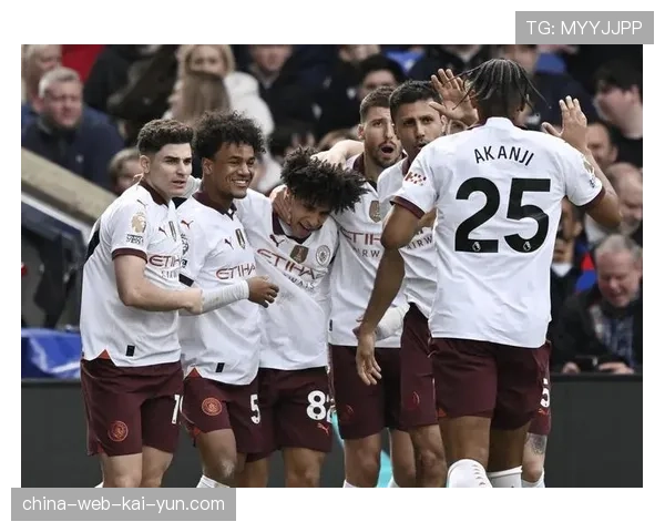 战术复盘：伯恩茅斯凭借三中卫体系客场逼平曼联